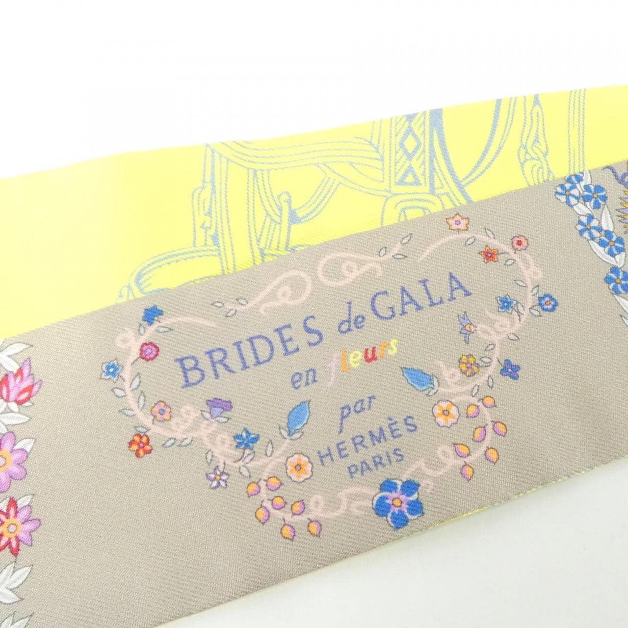 エルメス BRIDES DE GALA FLEURS ツイリー 064220S スカーフ