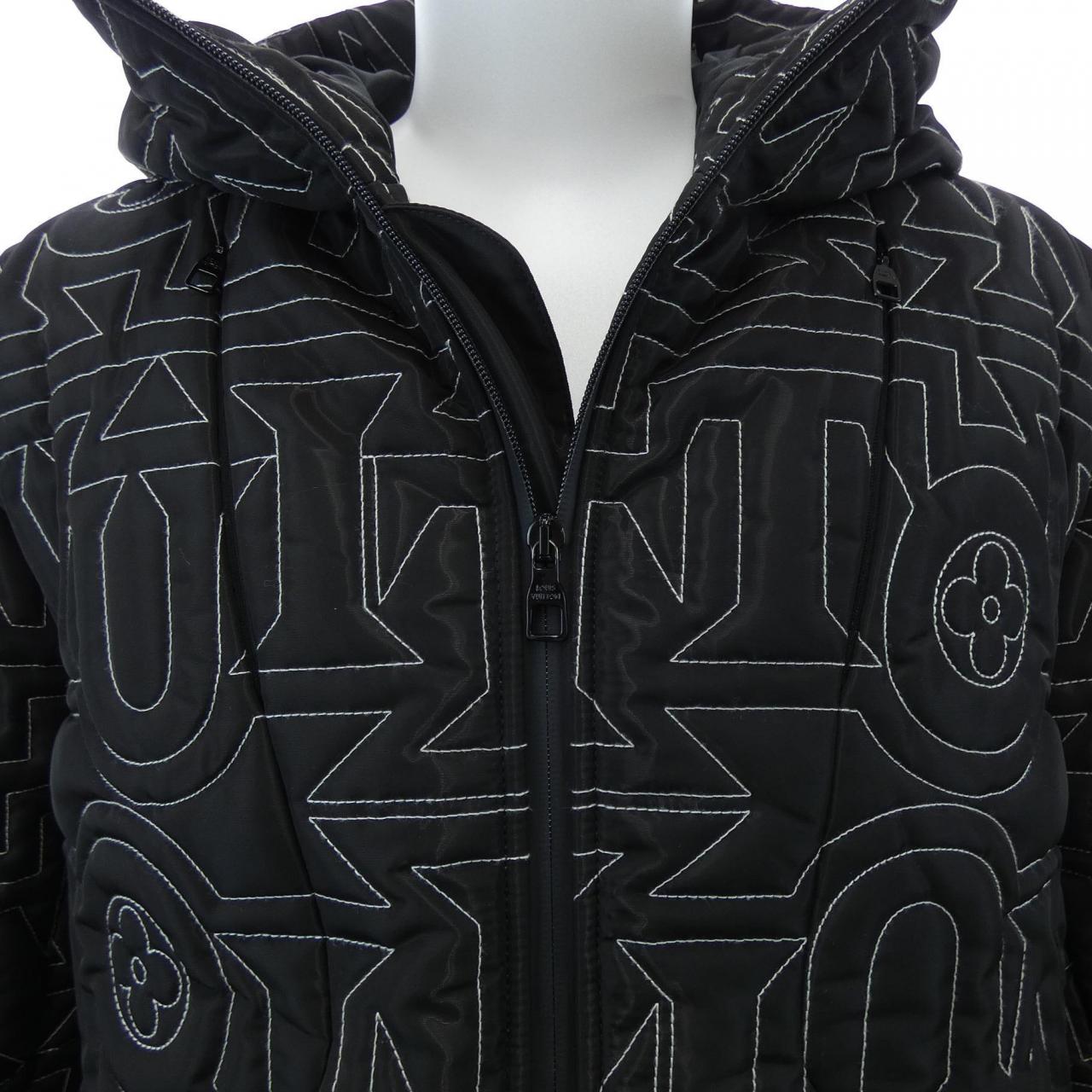 ルイヴィトン LOUIS VUITTON オールオーバーVUITTONスノーダウン HOB16ER29 ダウンジャケット