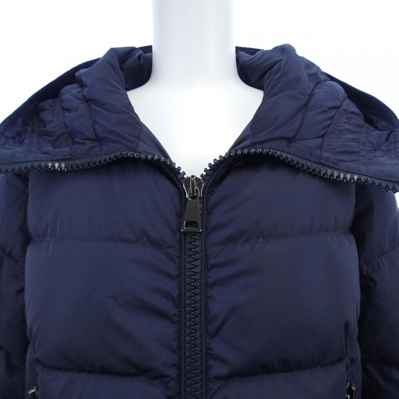 モンクレール MONCLER ダウンジャケット