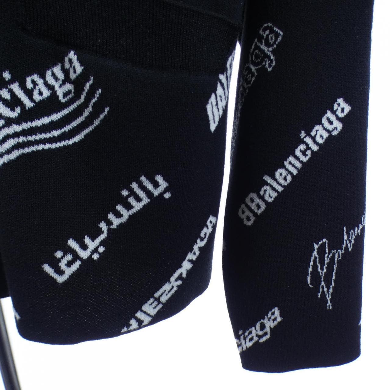 バレンシアガ BALENCIAGA 724852 T1665 カーディガン