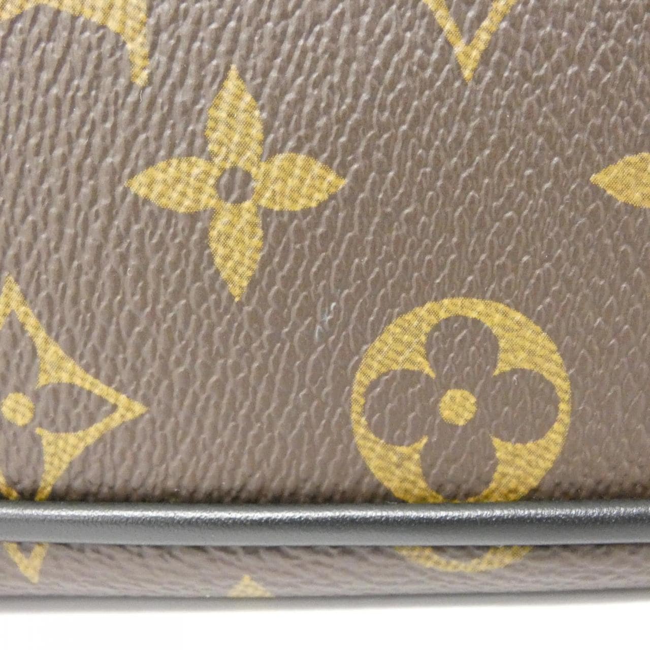 LOUIS VUITTON Monogram Macassar LV Trail Messenger M46972 Shoulder Bag
