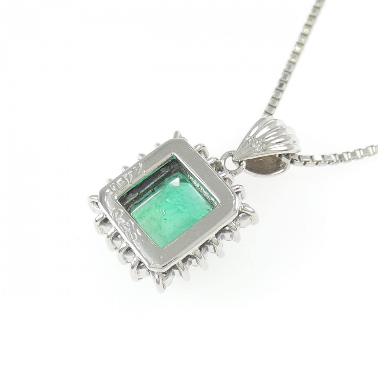 PT900/PT850祖母绿项链2.40CT