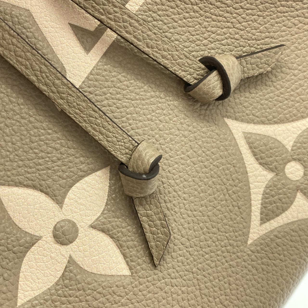 ルイヴィトン バイカラー モノグラム アンプラント ネオ ノエ MM M45555 ショルダーバッグ