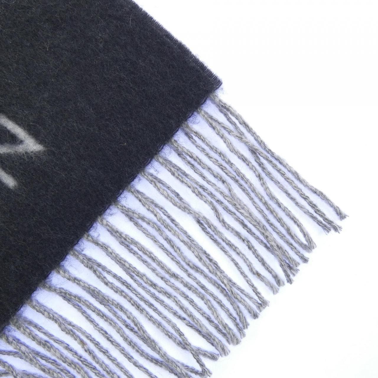 ルイヴィトン LOUIS VUITTON レイキャビック グラディエント M76336 MUFFLER