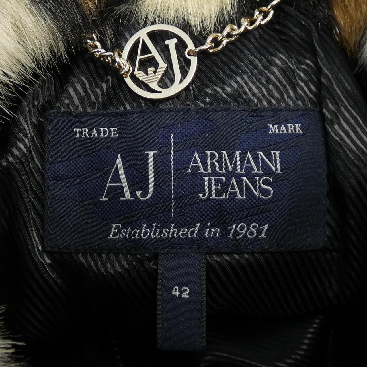 阿瑪尼牛仔褲ARMANI JEANS馬甲