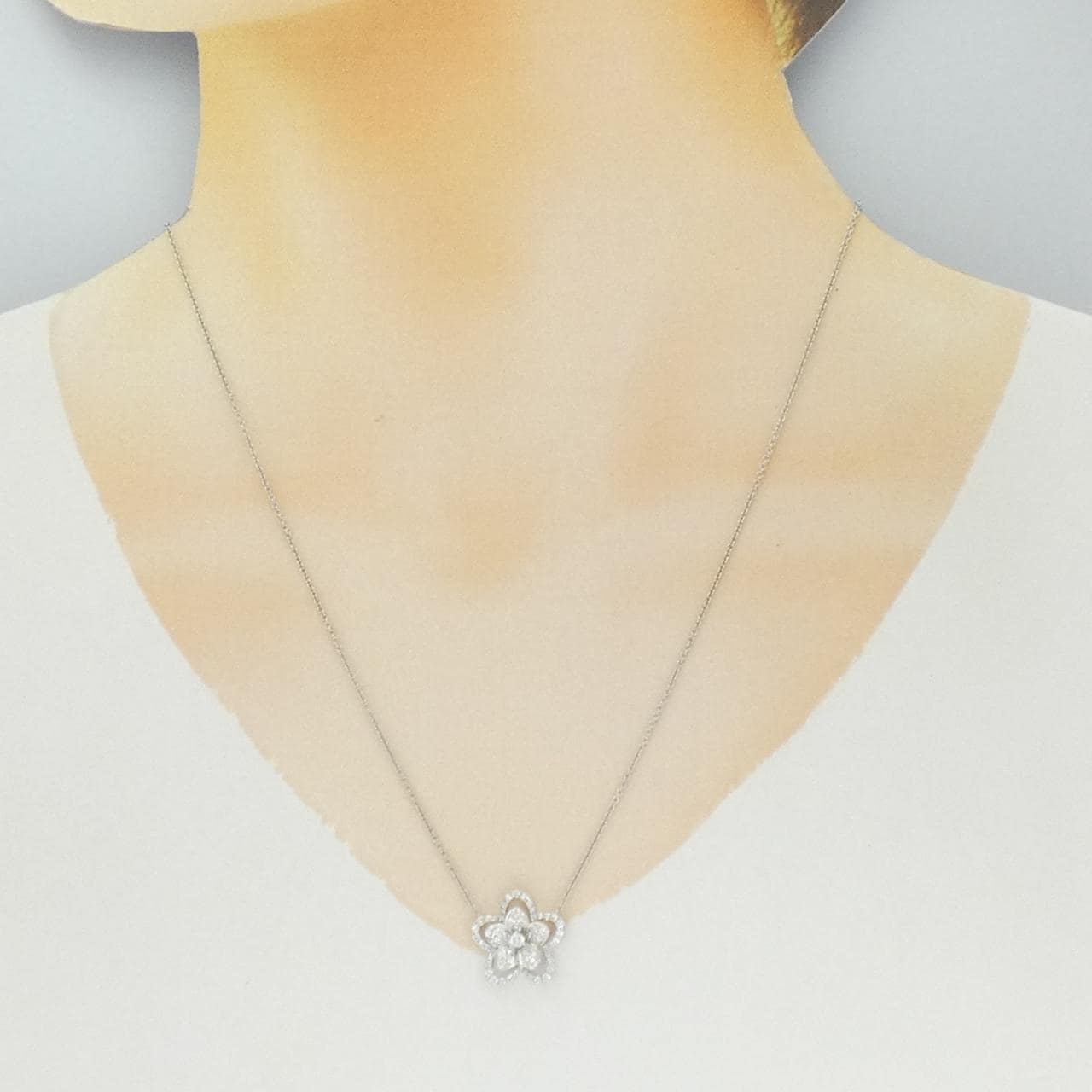 グラフ ワイルドフラワー ネックレス