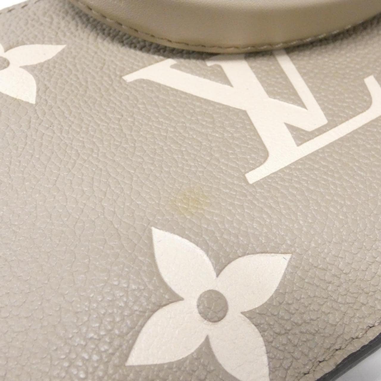 ルイヴィトン バイカラー モノグラム アンプラント ネオ ノエ MM M45555 ショルダーバッグ