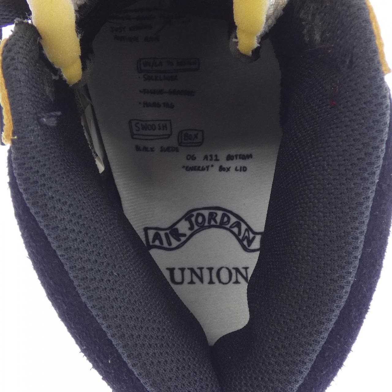 ナイキ NIKE IO7847-002 スニーカー