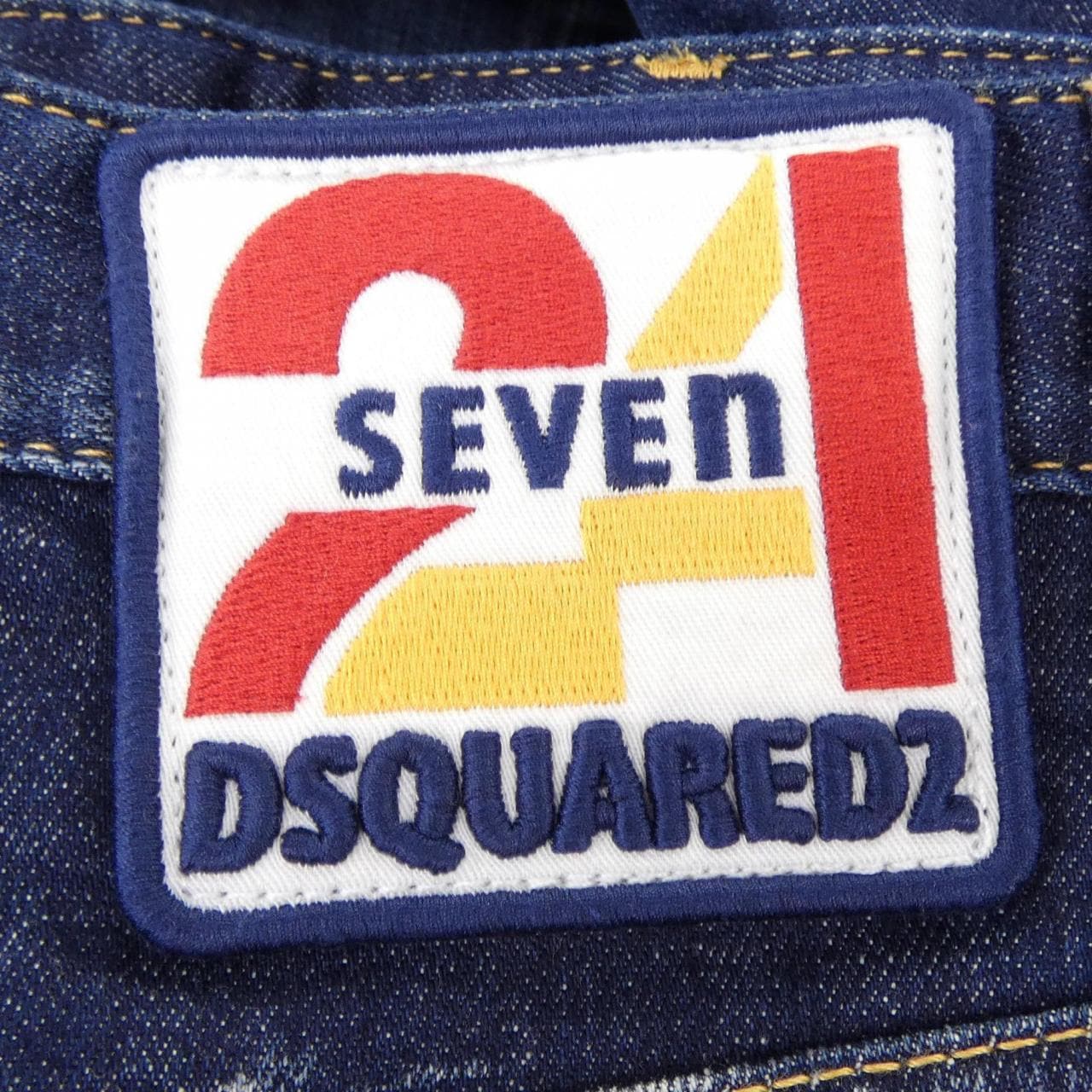 ディースクエアード DSQUARED2 S74LB1307 ジーンズ