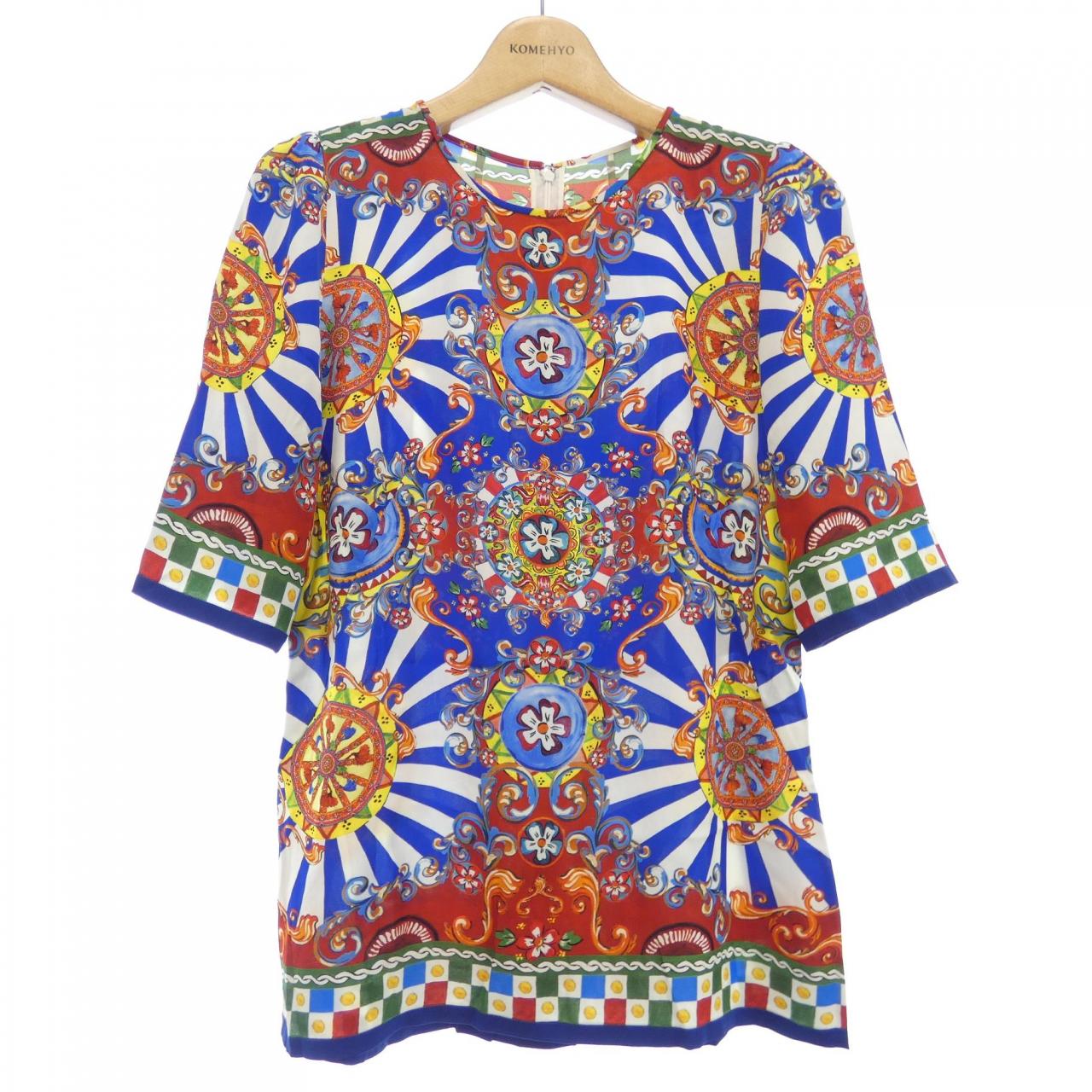 ドルチェアンドガッバーナ DOLCE&GABBANA トップス