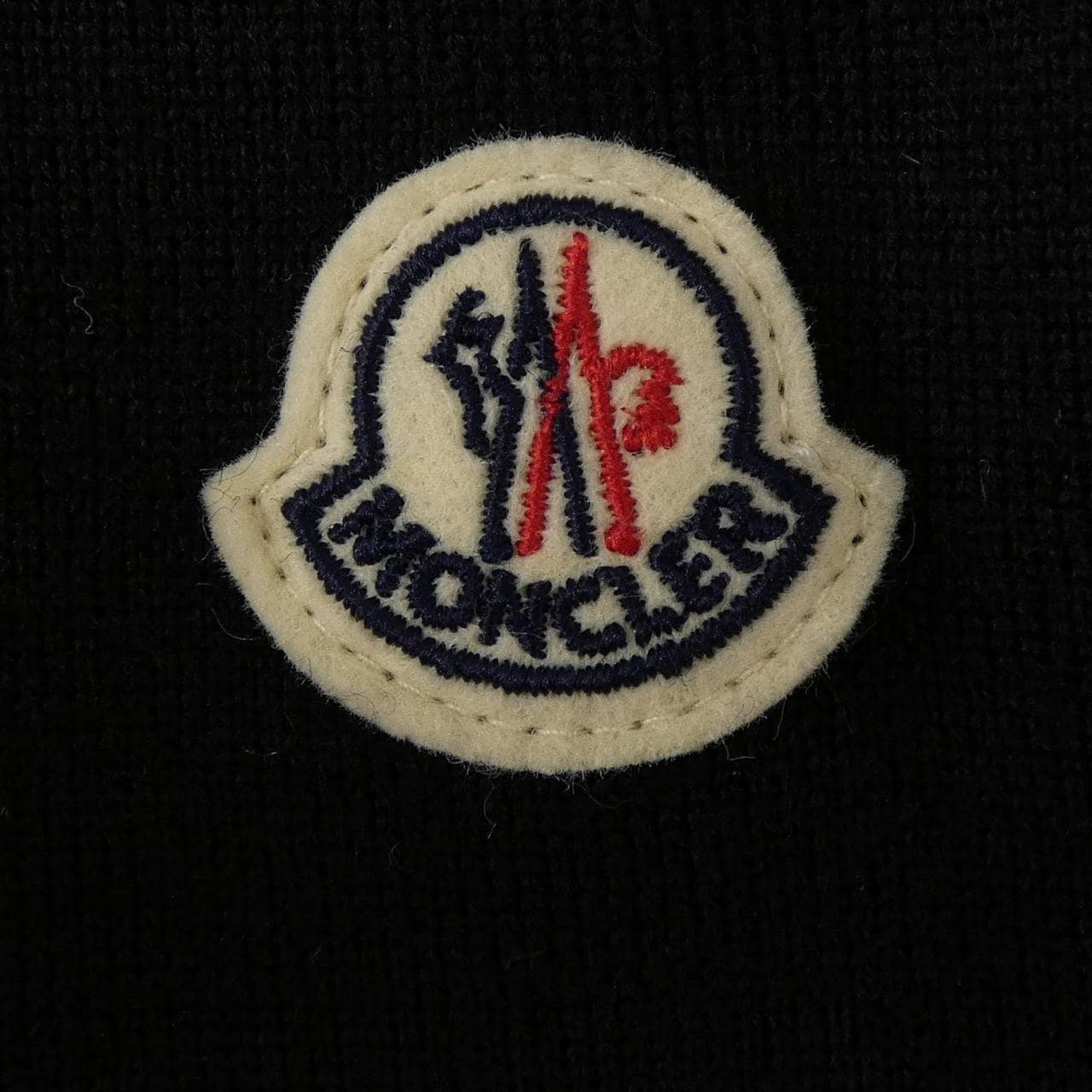 【新品】モンクレール MONCLER 20939B00036 M1131 ダウンジャケット