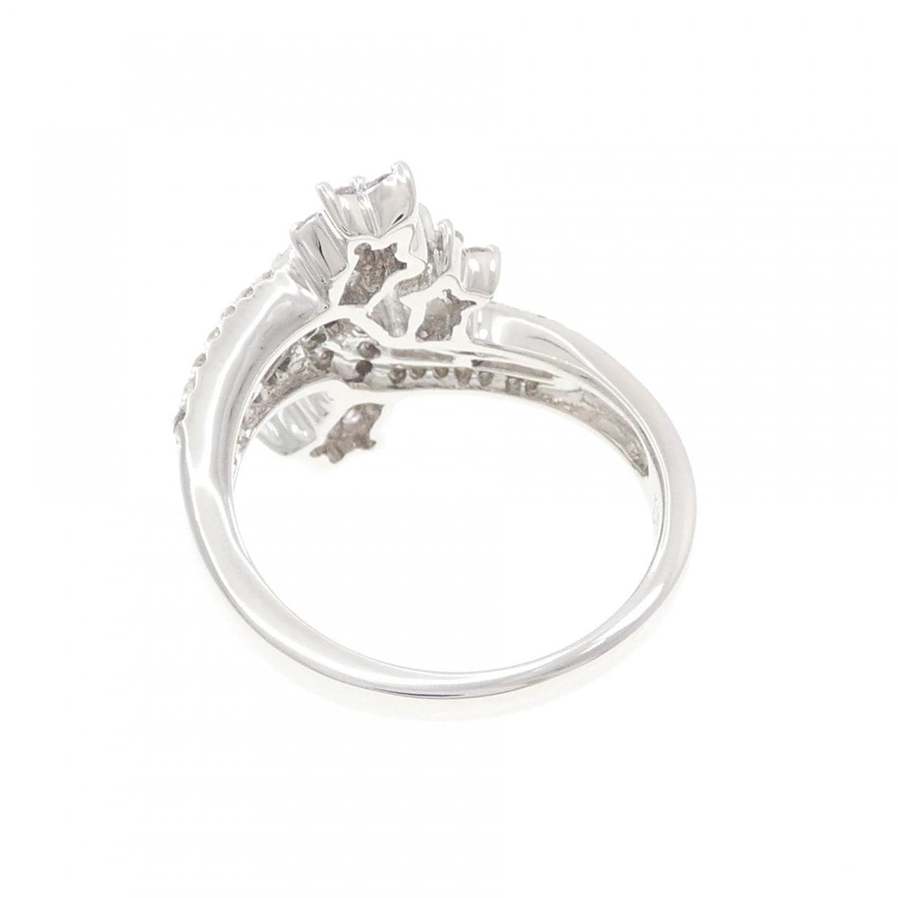 K18WG スター ダイヤモンド リング 0.72CT