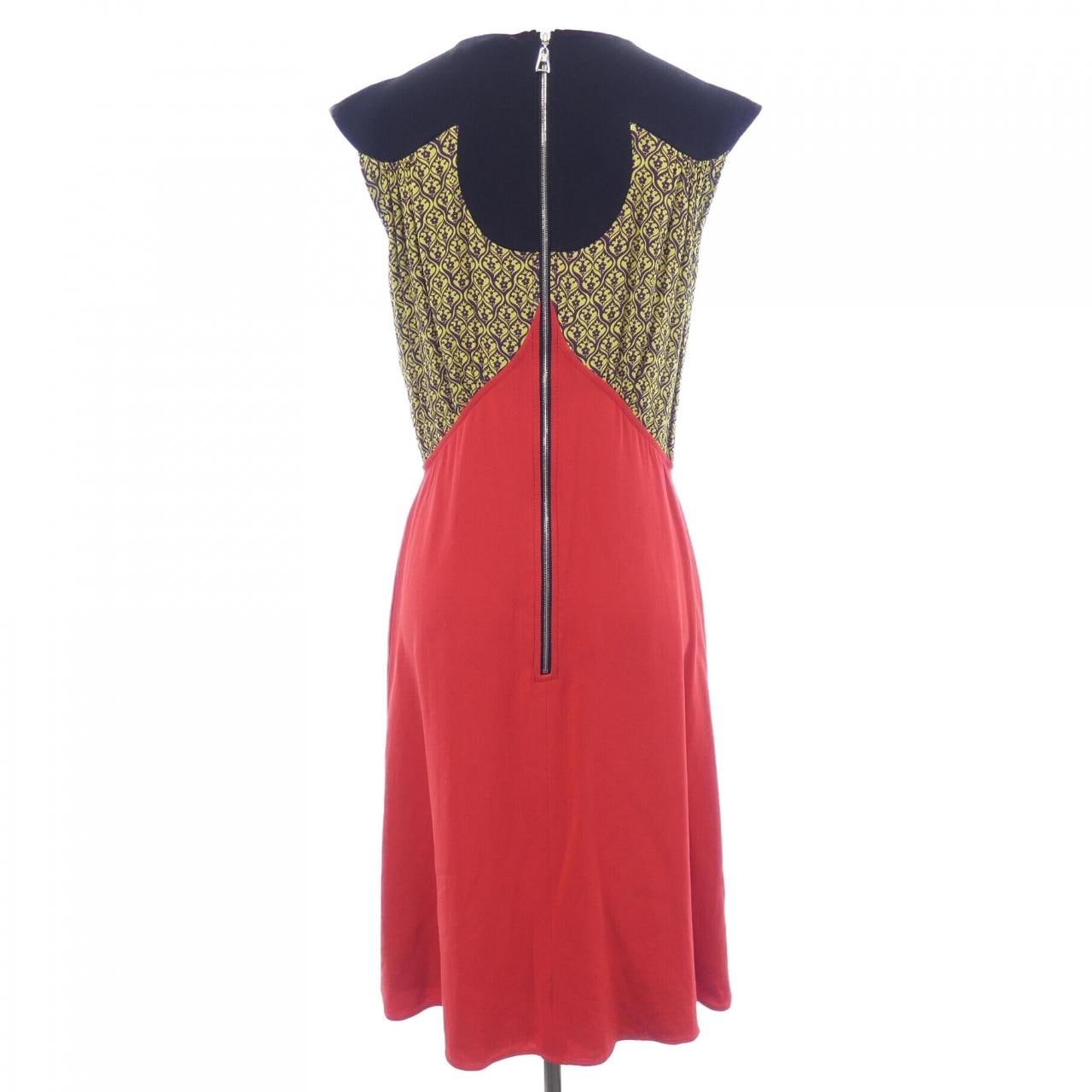 ルイヴィトン LOUIS VUITTON F8DR26SPM ワンピース