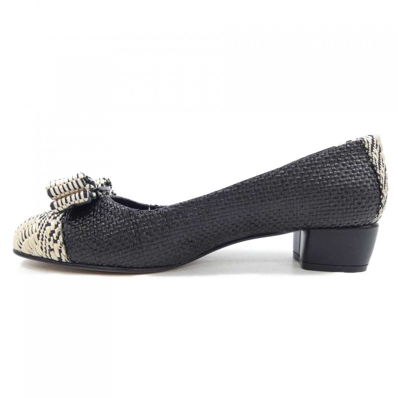 サルヴァトーレフェラガモ SALVATORE FERRAGAMO パンプス