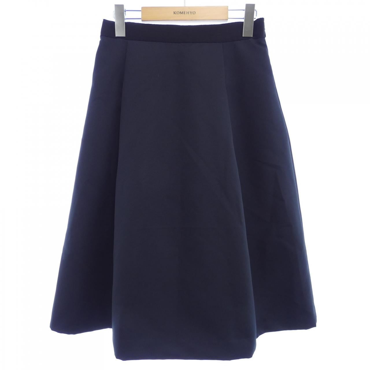 トゥービーシック TO BE CHIC スカート