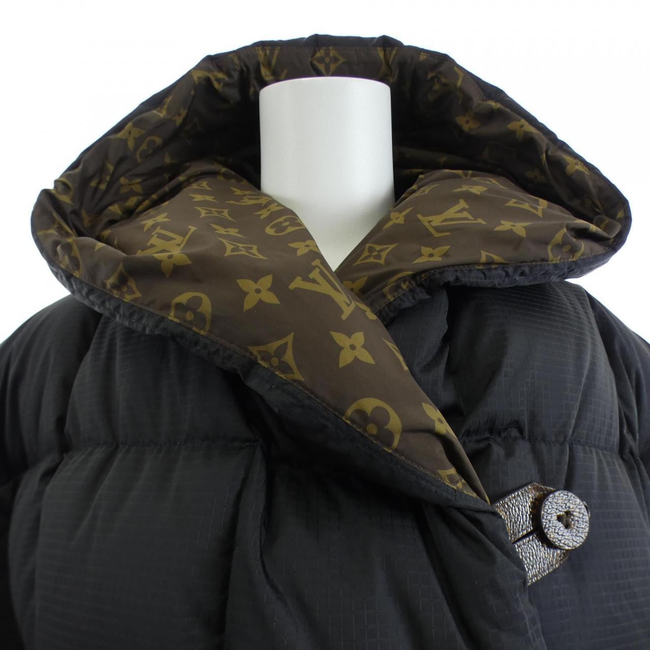 ルイヴィトン LOUIS VUITTON ロングスリーブピローパッファージャケット FOOW21E54 ダウンジャケット