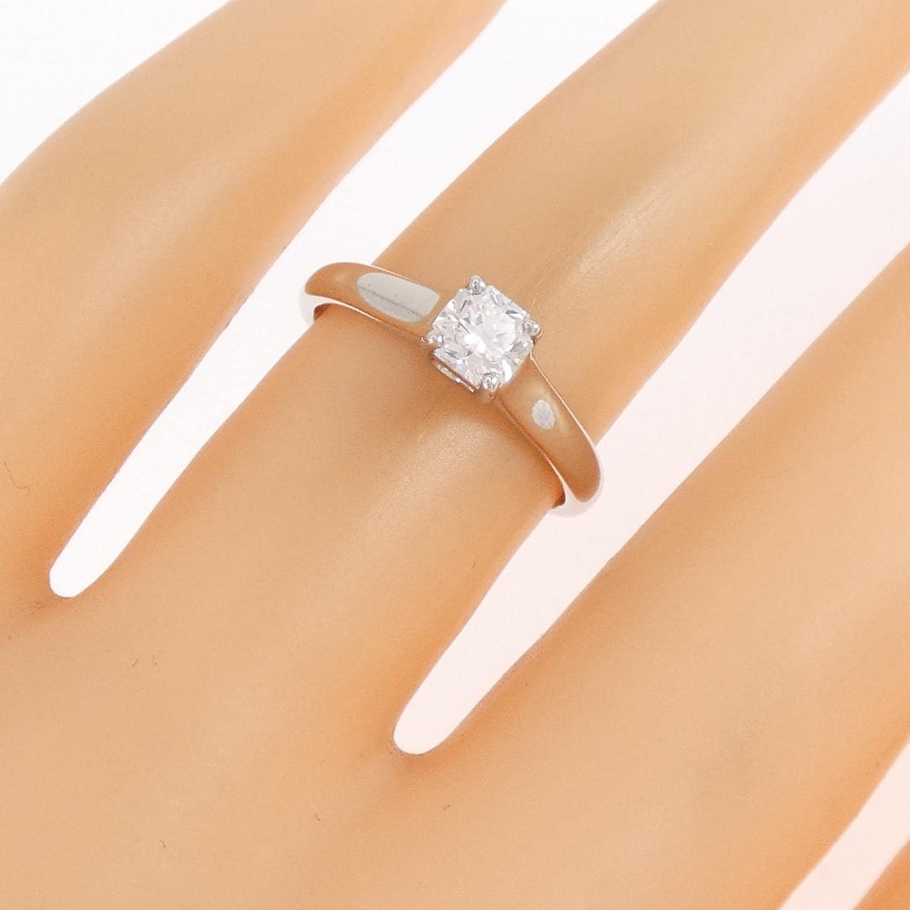 ティファニー ルシダ リング 0.36CT F VS2