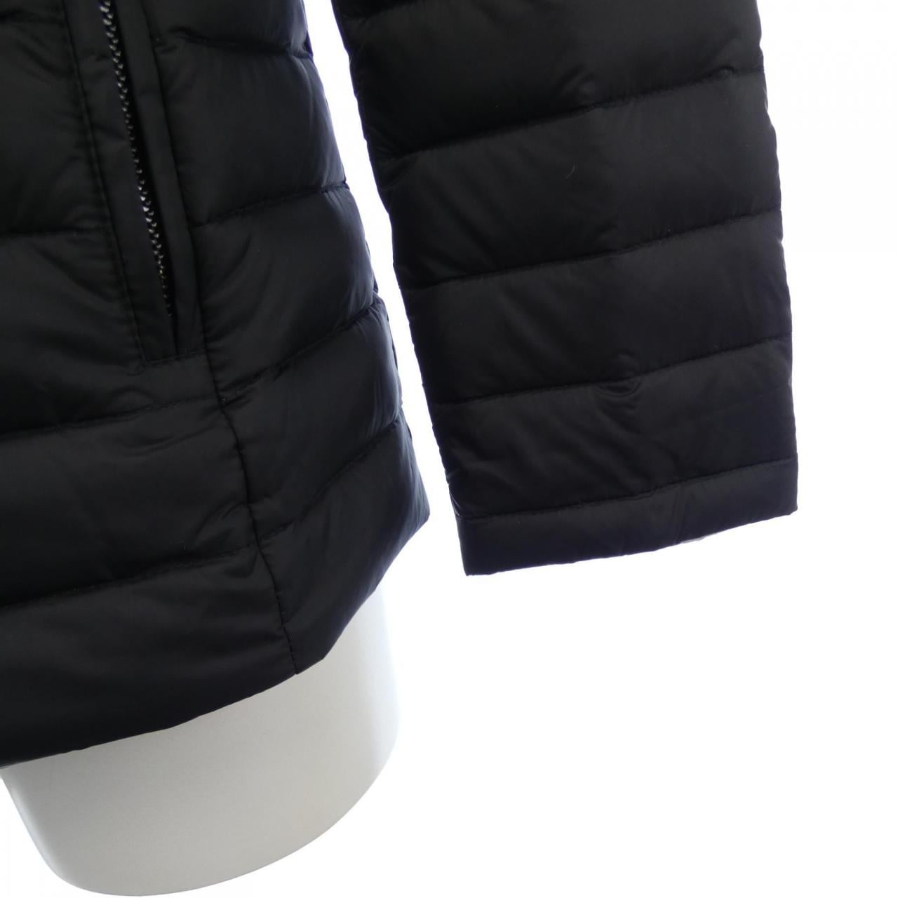 エンポリオアルマーニ EMPORIO ARMANI ダウンジャケット