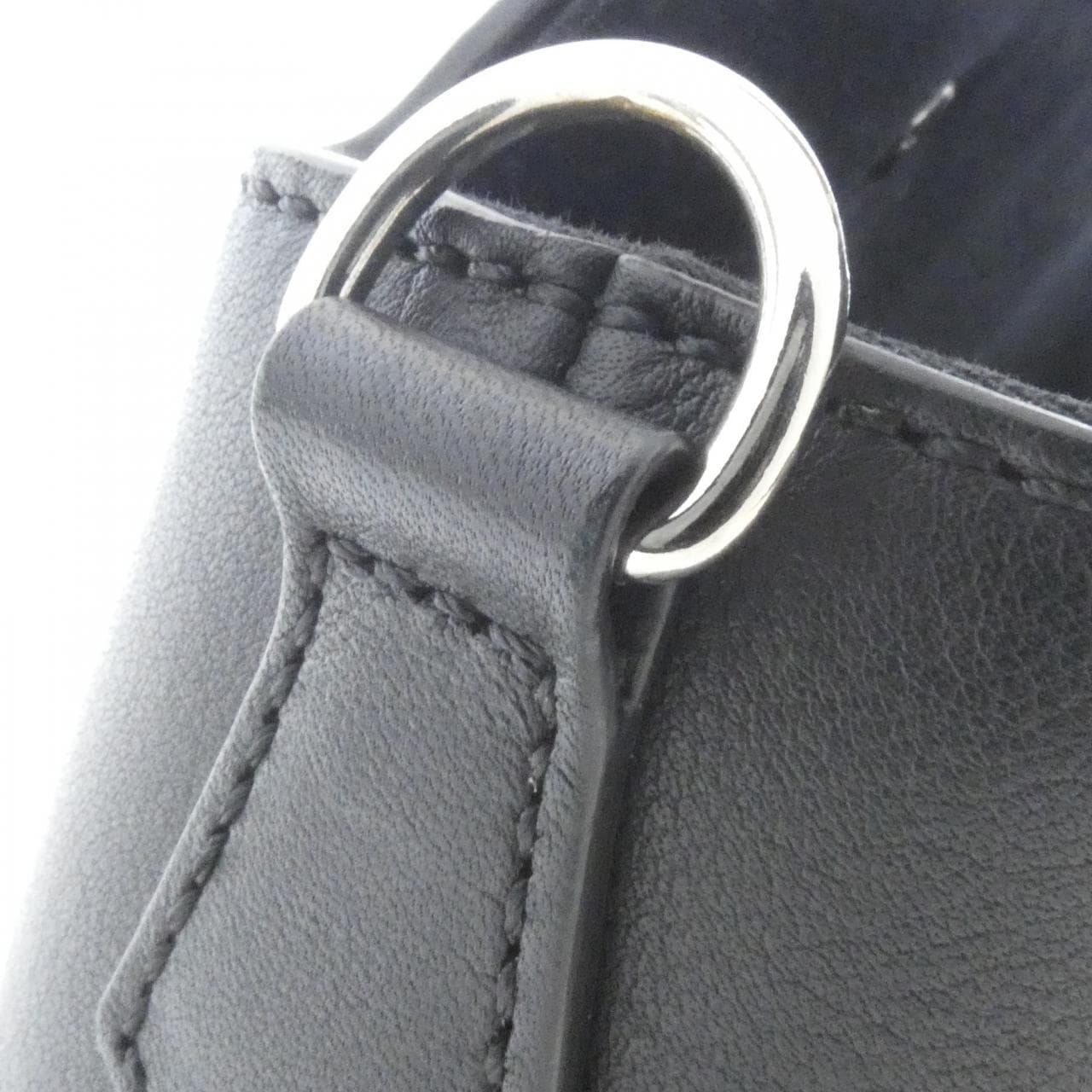 フェンディ バイ ザ ウェイ ミディアム 8BL146 1D5 バッグ