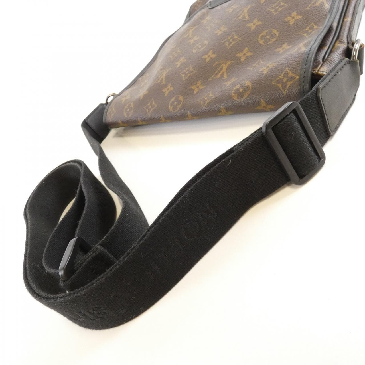 ルイヴィトン モノグラム マカサー バス MM M56715 ショルダーバッグ