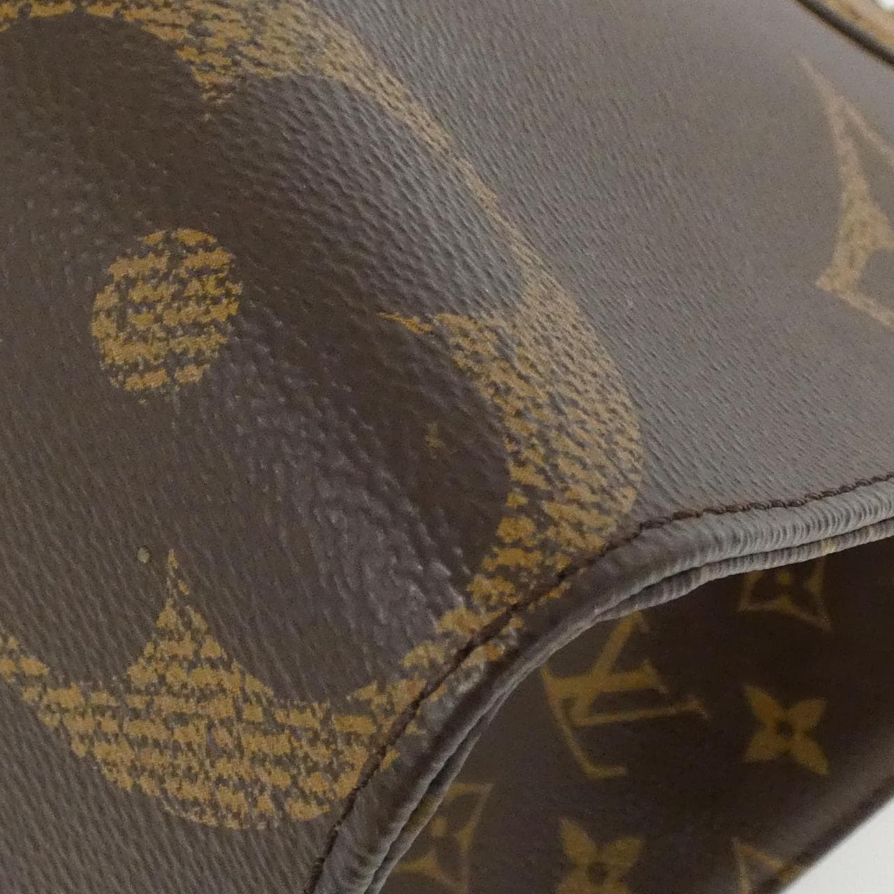 ルイヴィトン モノグラム ジャイアント オンザゴー MM M45321 バッグ