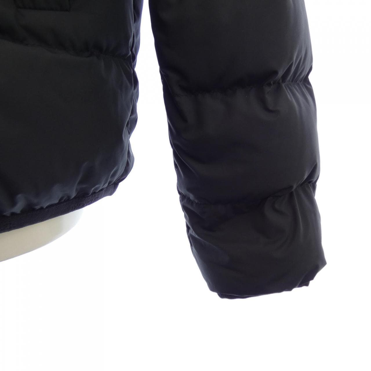 モンクレール MONCLER MONTBROCQ ダウンジャケット