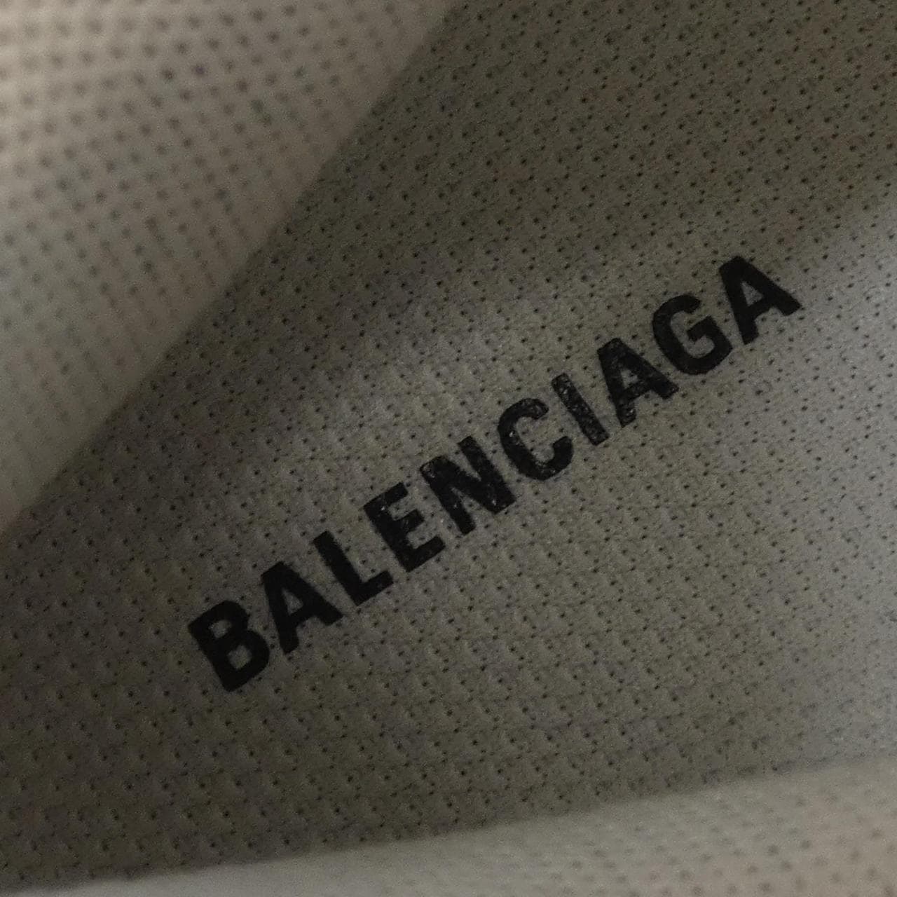バレンシアガ BALENCIAGA 544351 TRIPLE S スニーカー