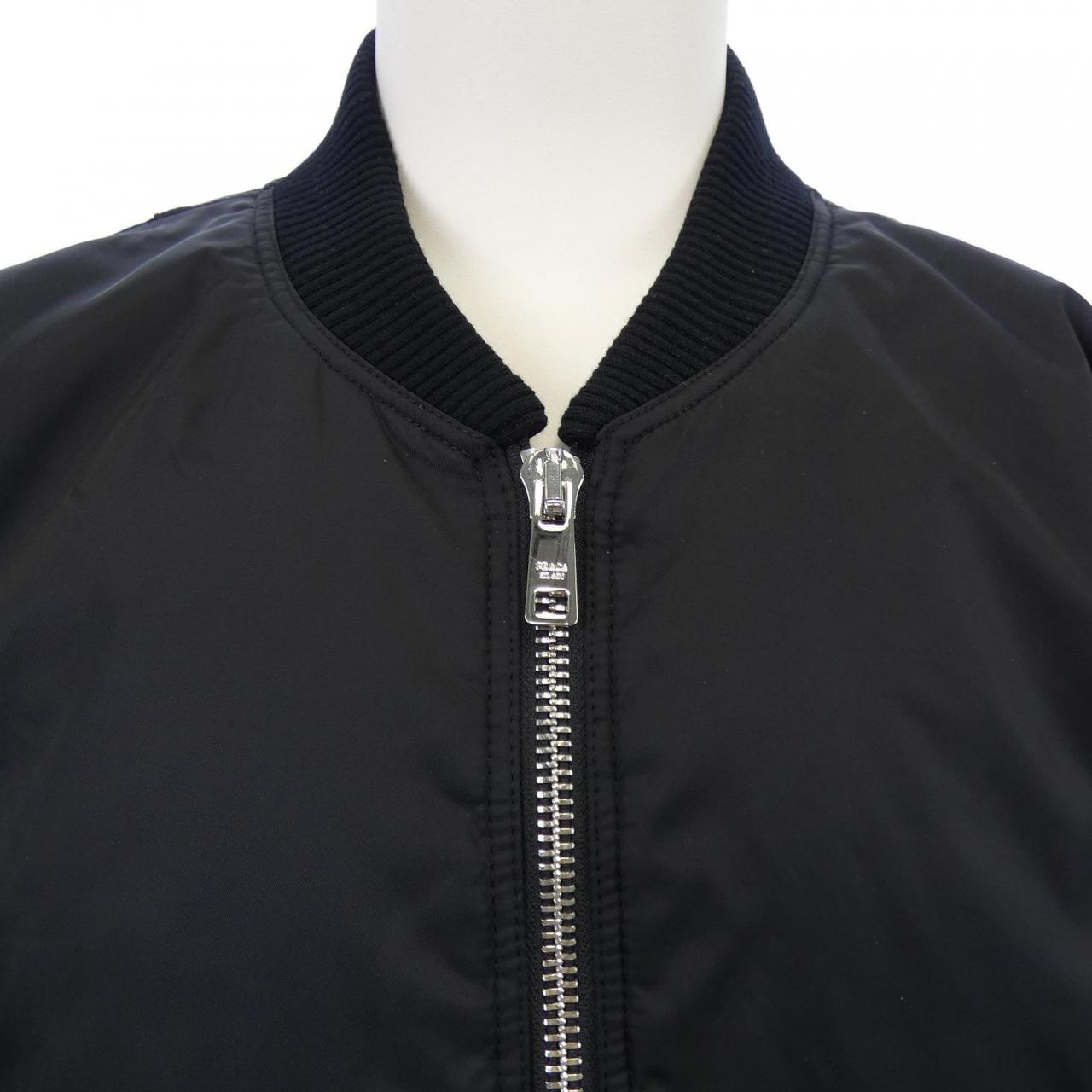 プラダ PRADA トライアングルロゴ SGC824 SOOO 1WQ8 ブルゾン