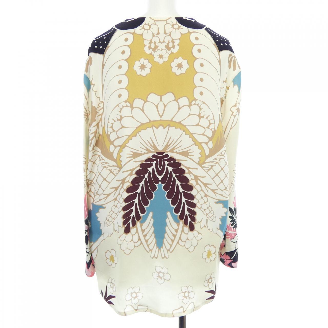 ヴァレンティノ VALENTINO VB3AE5M667V トップス