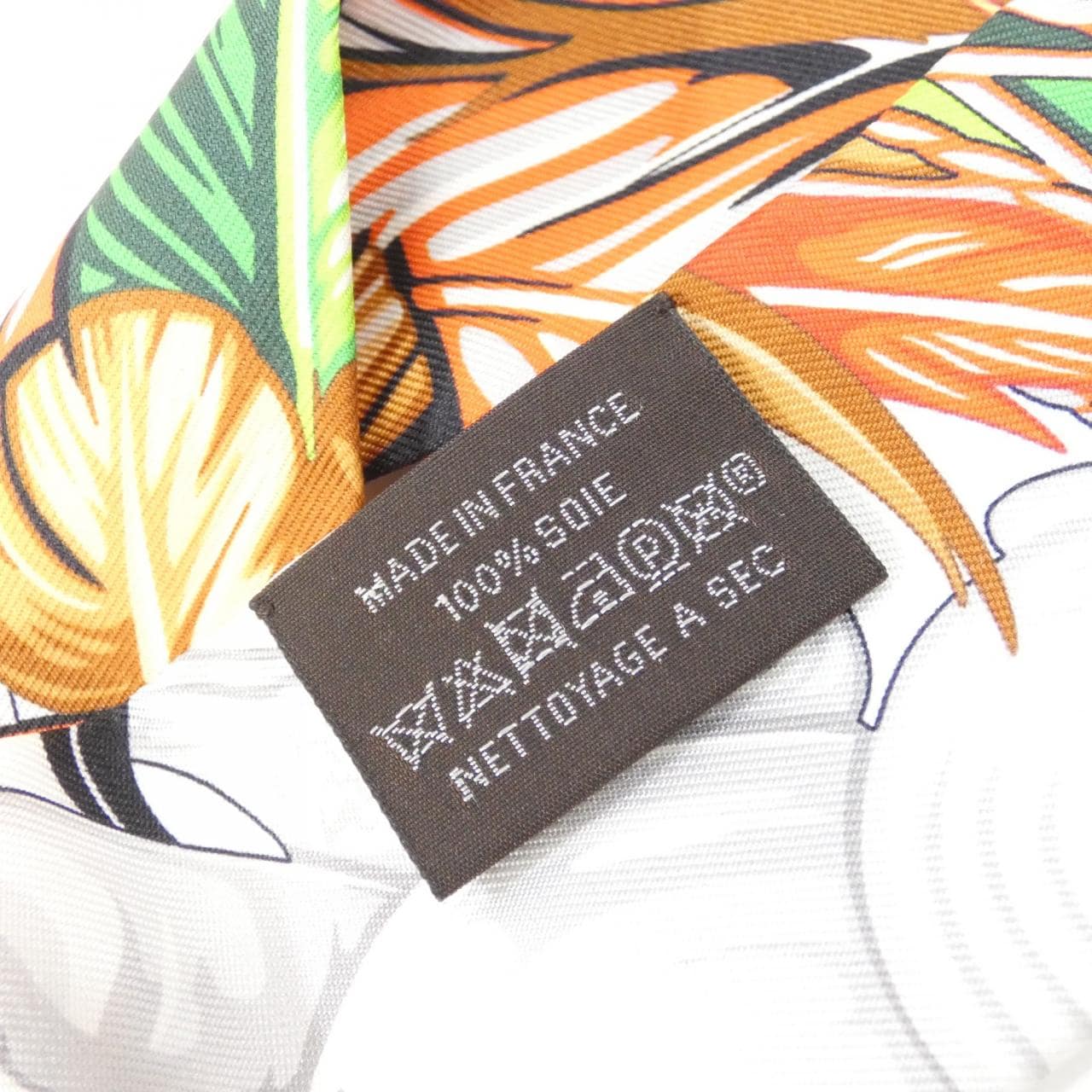 エルメス DANSE PACIFIQUE ツイリー 063572S スカーフ