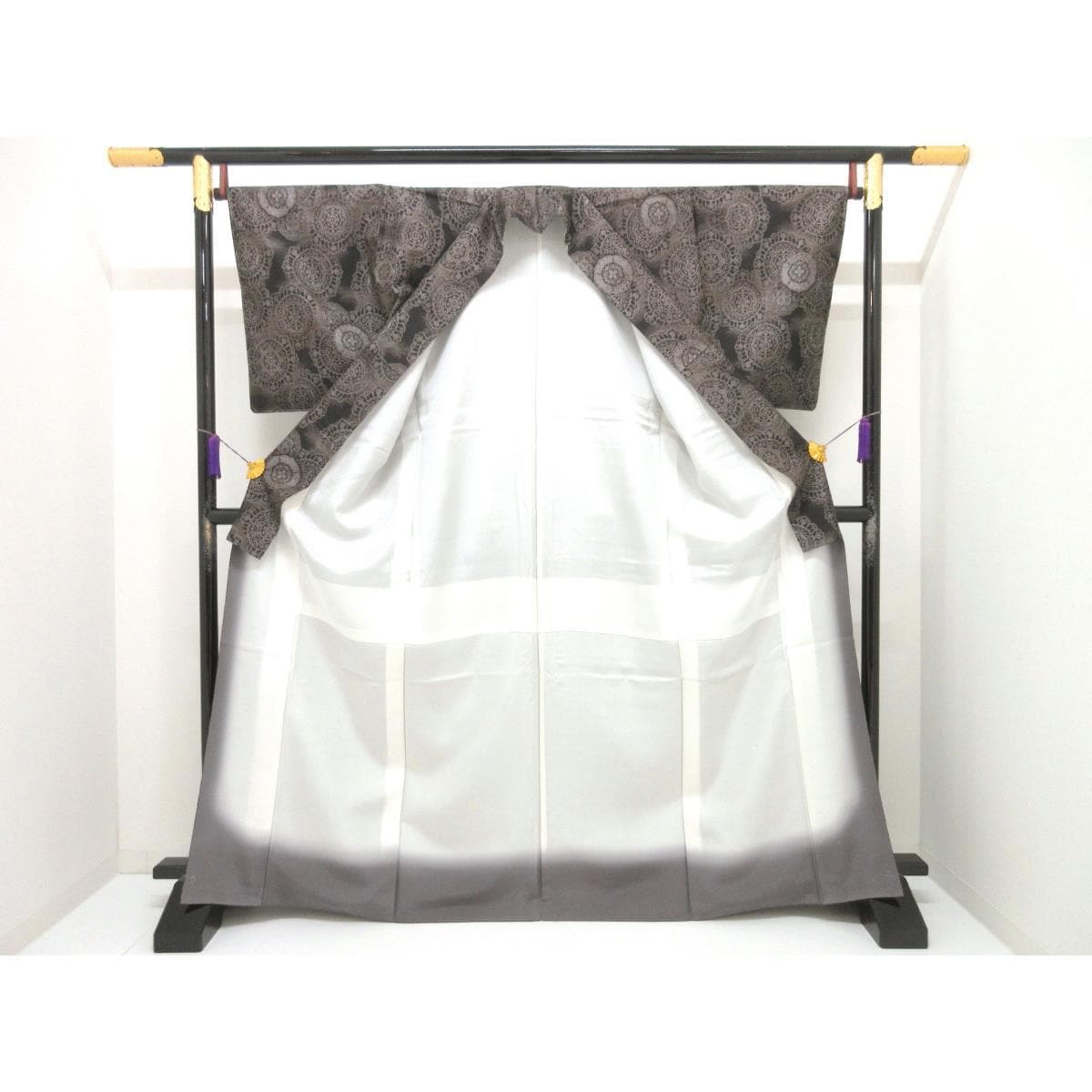 【未使用品】紬　本場大島紬　証紙付　九マルキ　身幅２Ｌ寸