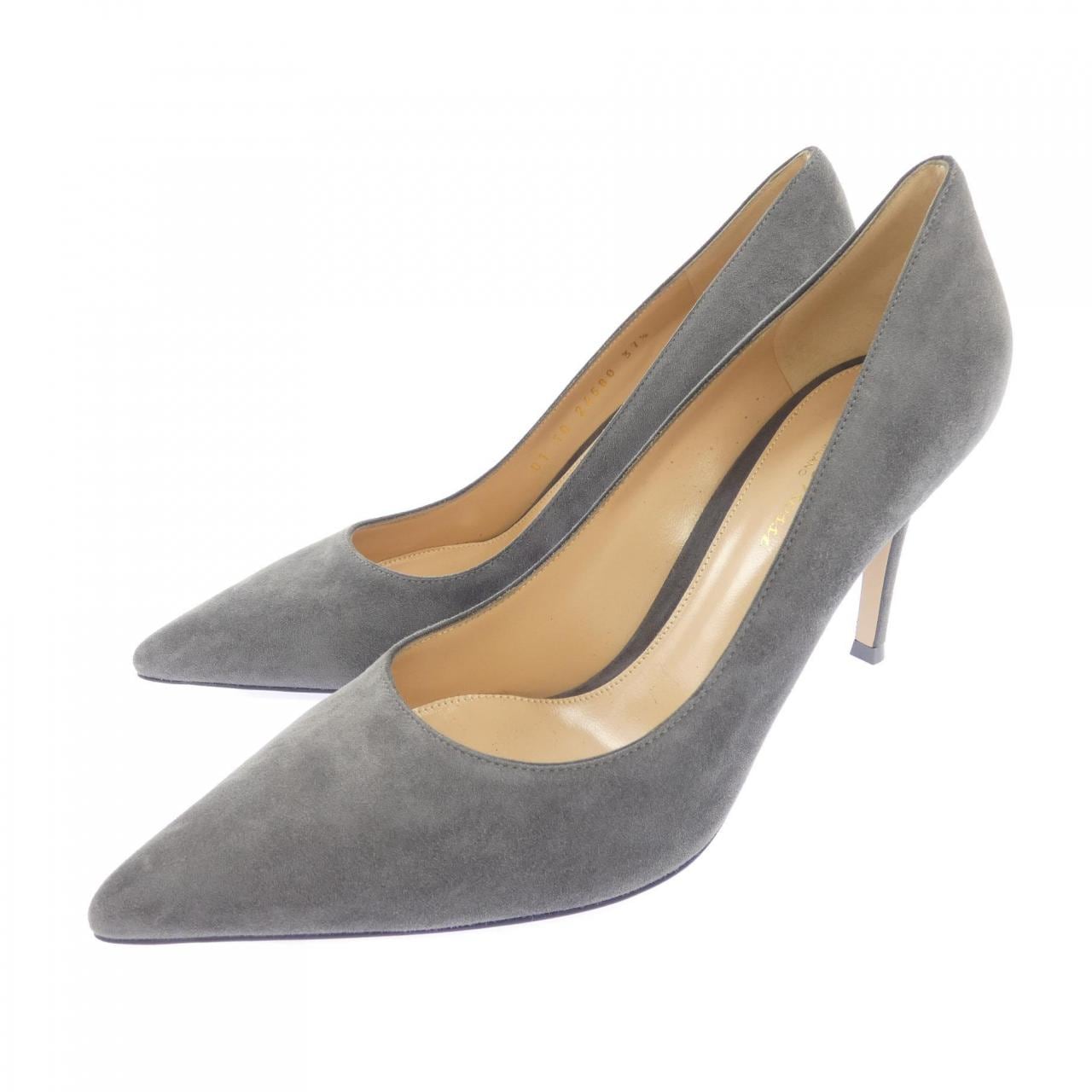 ジャンヴィトロッシ GIANVITO ROSSI パンプス