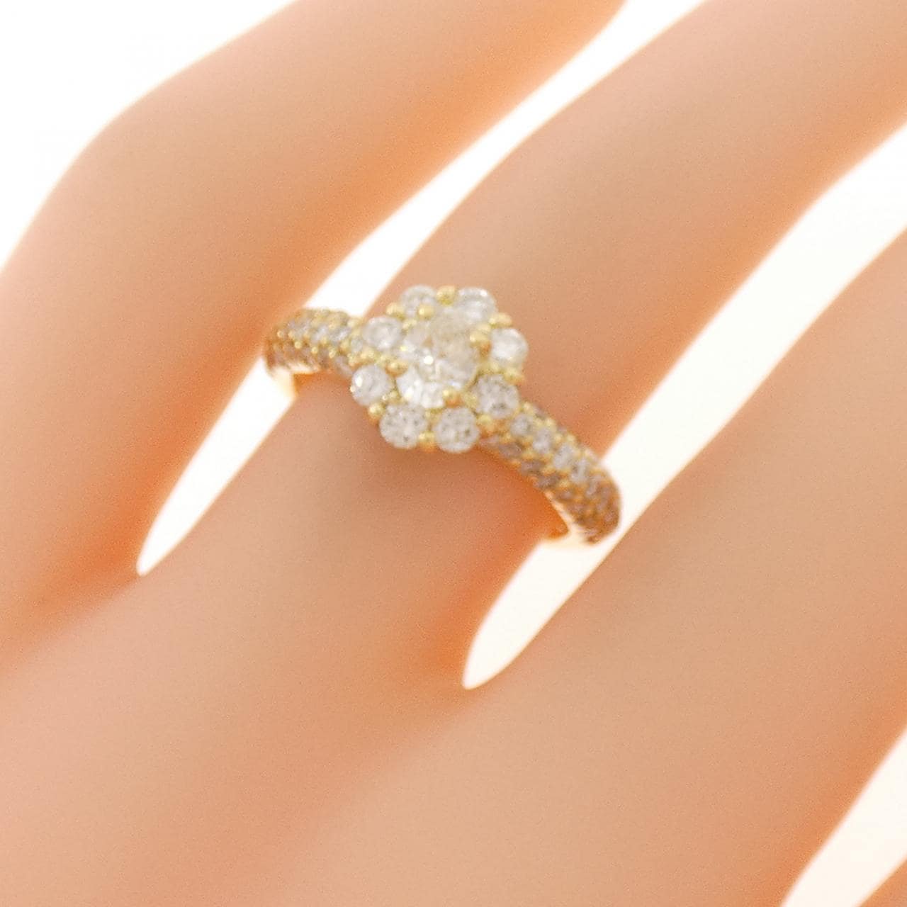 K18YG フラワー ダイヤモンド リング 0.28CT