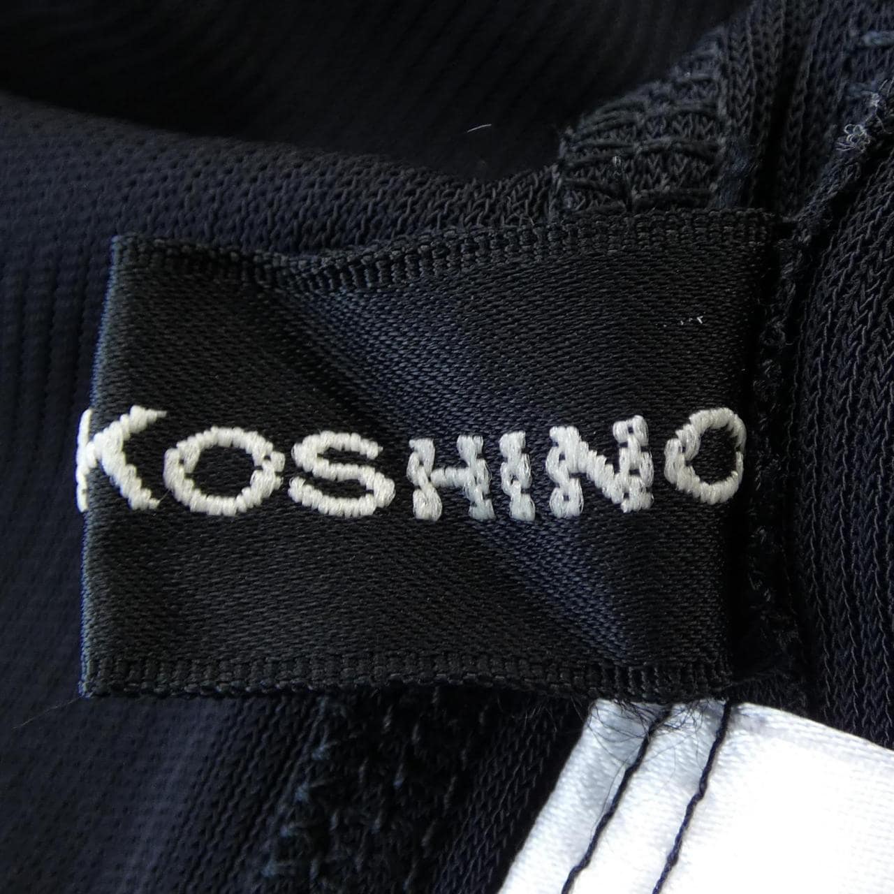 ヒロココシノ HIROKO KOSHINO トップス