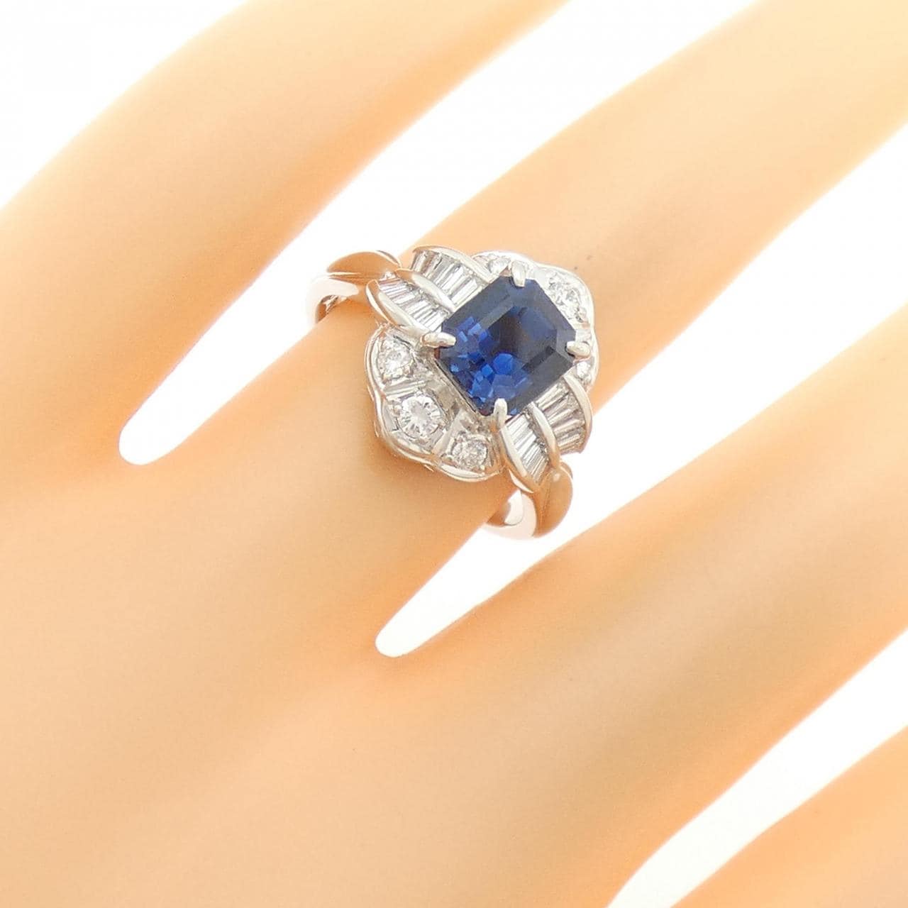 PT900 サファイヤ リング 1.99CT
