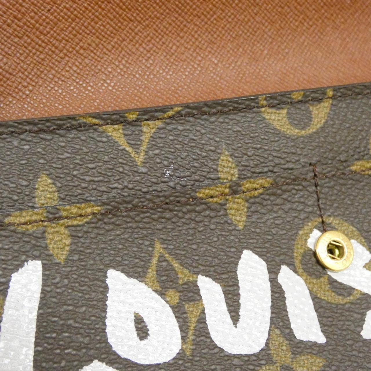 ルイヴィトン モノグラム グラフィティ ポルト モネ クレディ M92189 財布