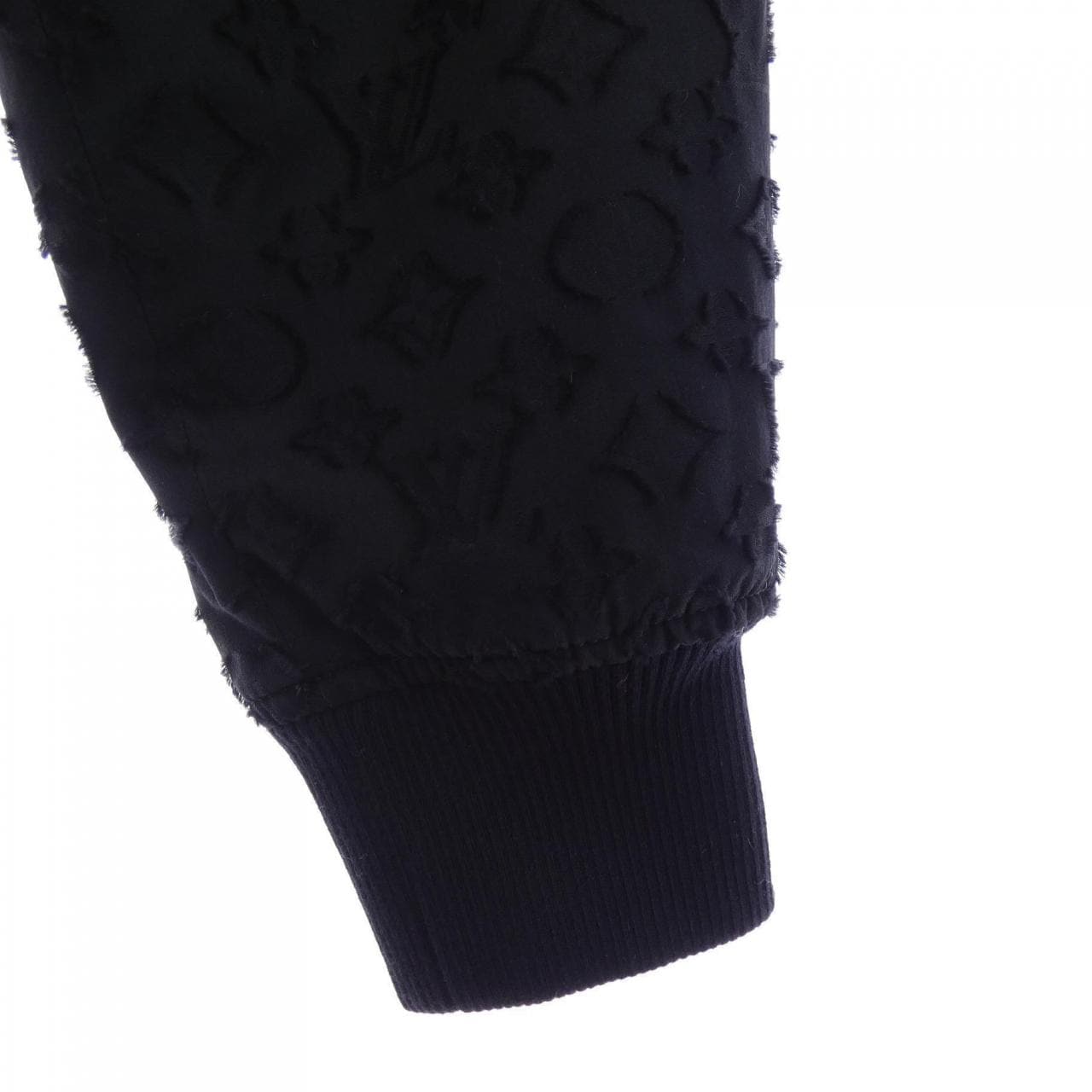 ルイヴィトン LOUIS VUITTON リバーシブルモノグラムレリーフ FNJA19AQV ブルゾン