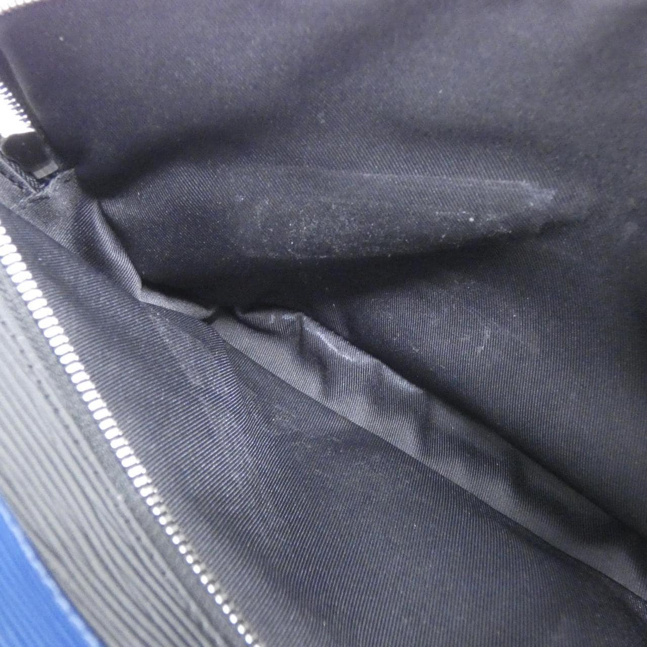 ルイヴィトン エピ　ダミエグラフィット ナイル M51466 ショルダーバッグ