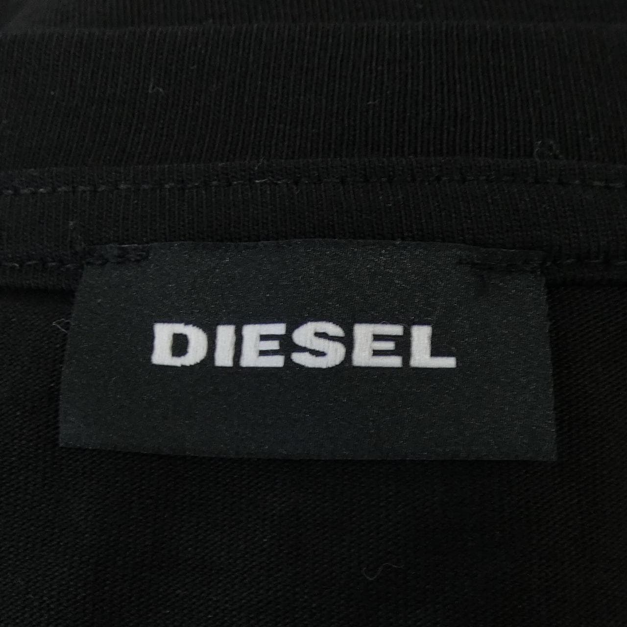 ディーゼル DIESEL Tシャツ