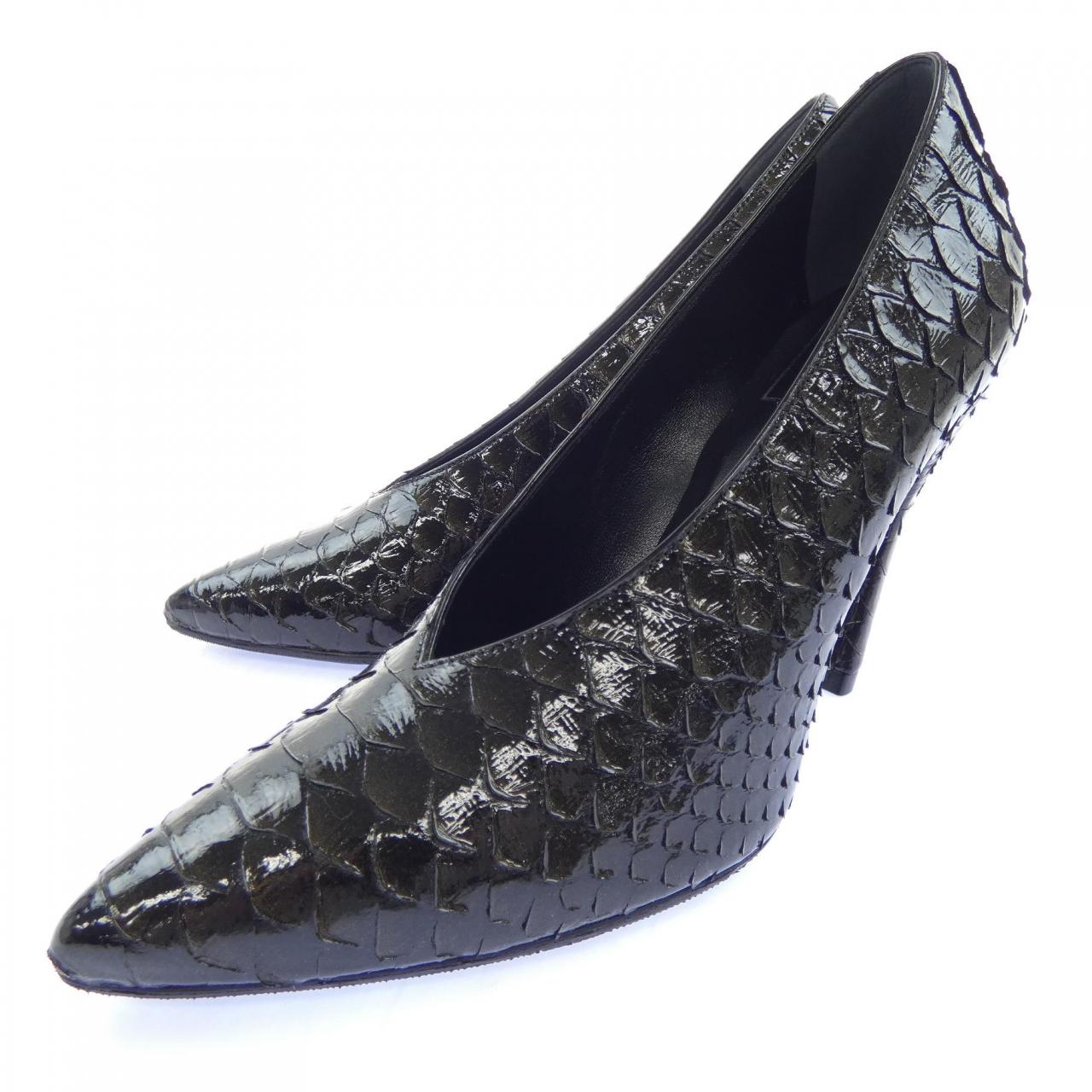 ロジェヴィヴィエ ROGER VIVIER パンプス