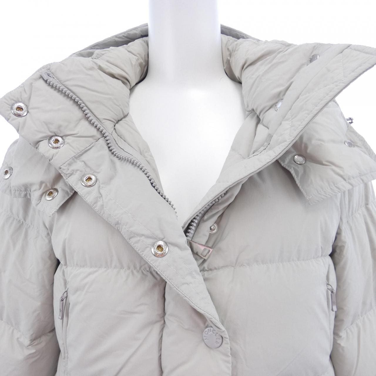 モンクレール MONCLER ダウンジャケット