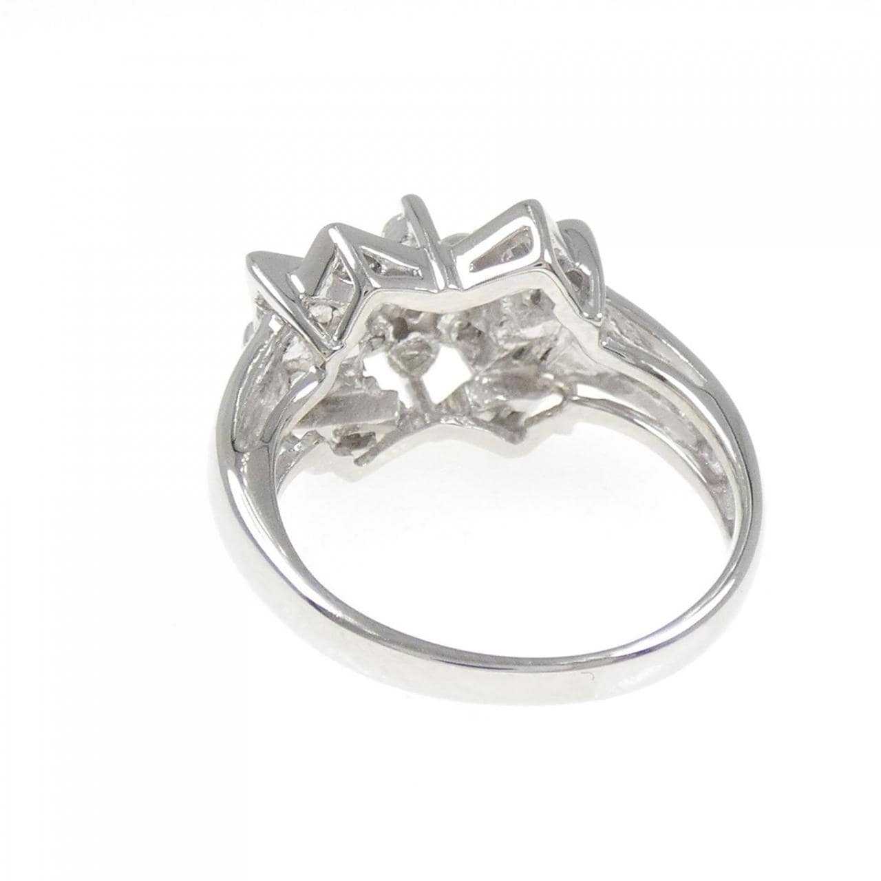 PT900 フラワー ダイヤモンド リング 0.90CT
