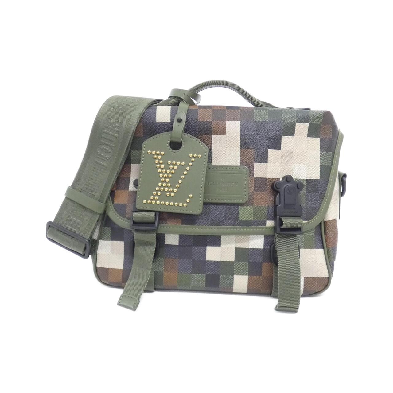 ルイヴィトン ダモフラージュ LVトレイル メッセンジャー M24449 ショルダーバッグ