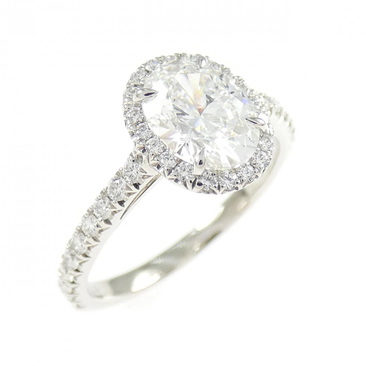 ティファニー ソレスト オーバル リング 0.80CT G VVS2