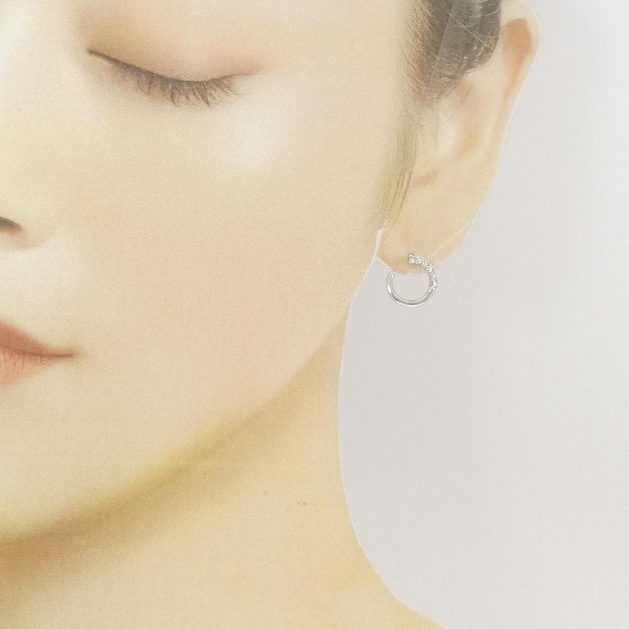 PT900 ダイヤモンド ピアス 0.24CT
