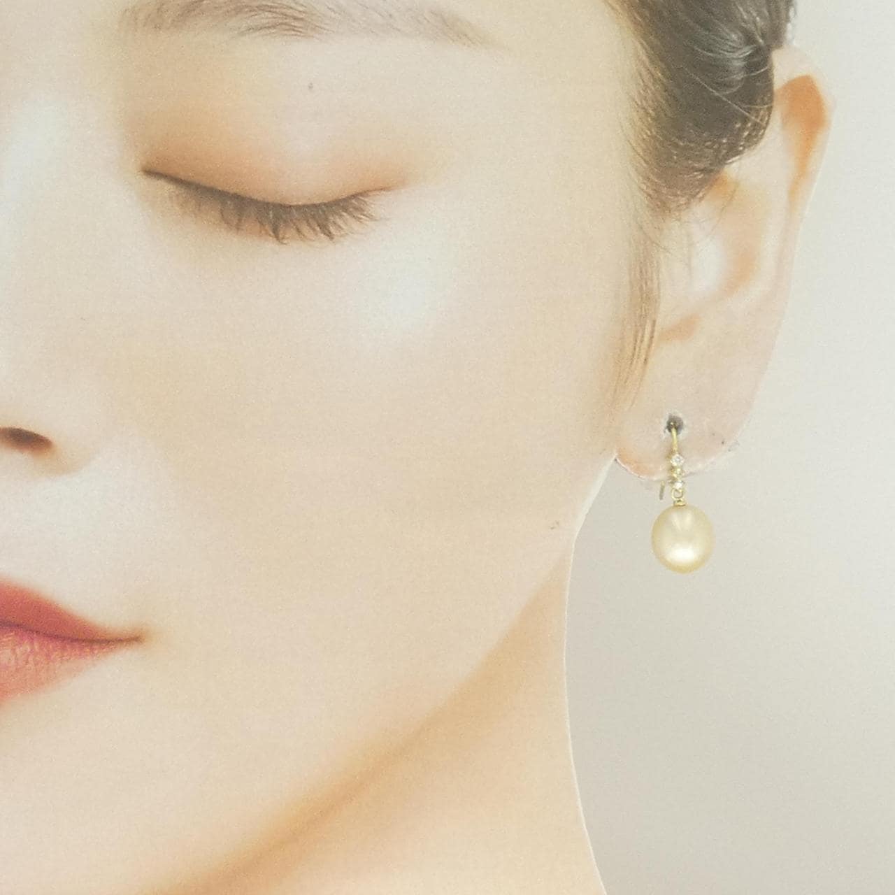 K18YG 白蝶パール ピアス 9.3mm