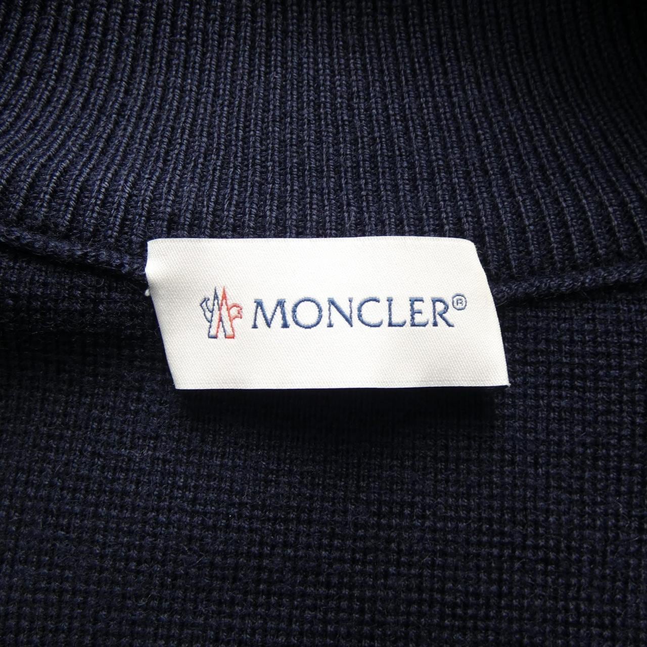 モンクレール MONCLER ダウンジャケット