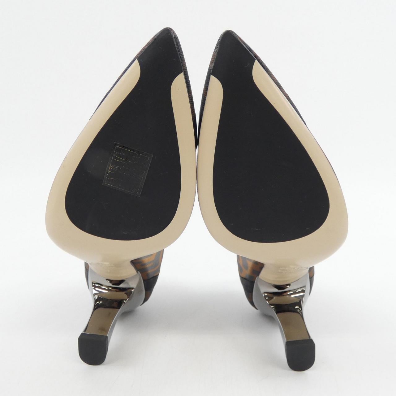 フェンディ FENDI パンプス