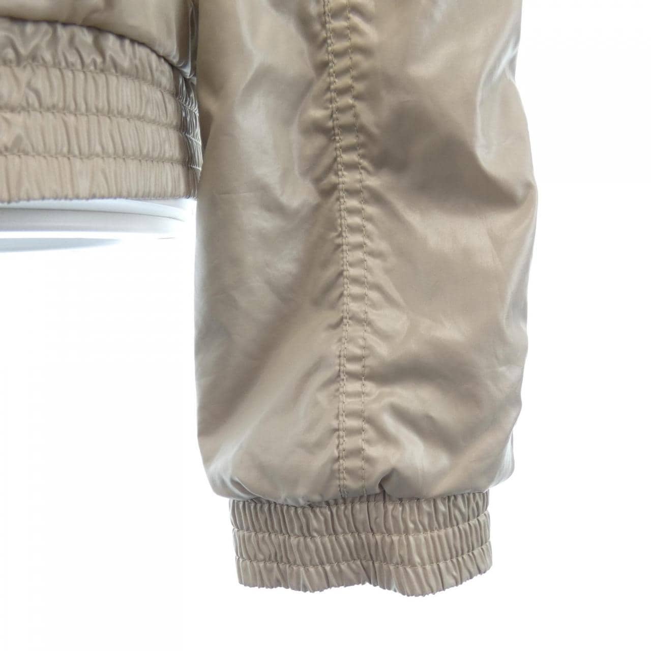 デュベティカ DUVETICA Acanto ダウンジャケット