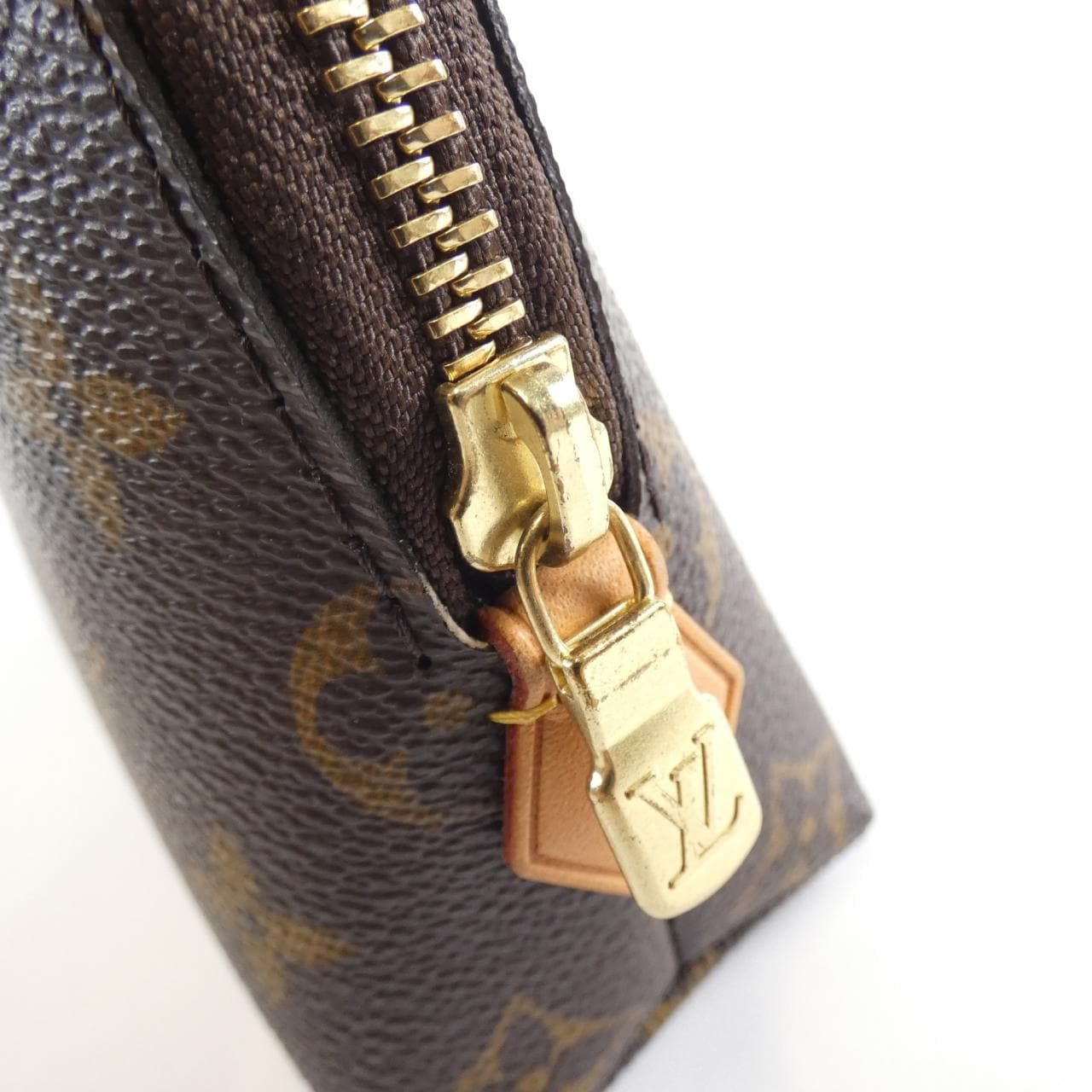 LOUIS VUITTON Monogram Pochette Cosmetic MM M47353 Pouch